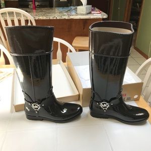 Rain boots